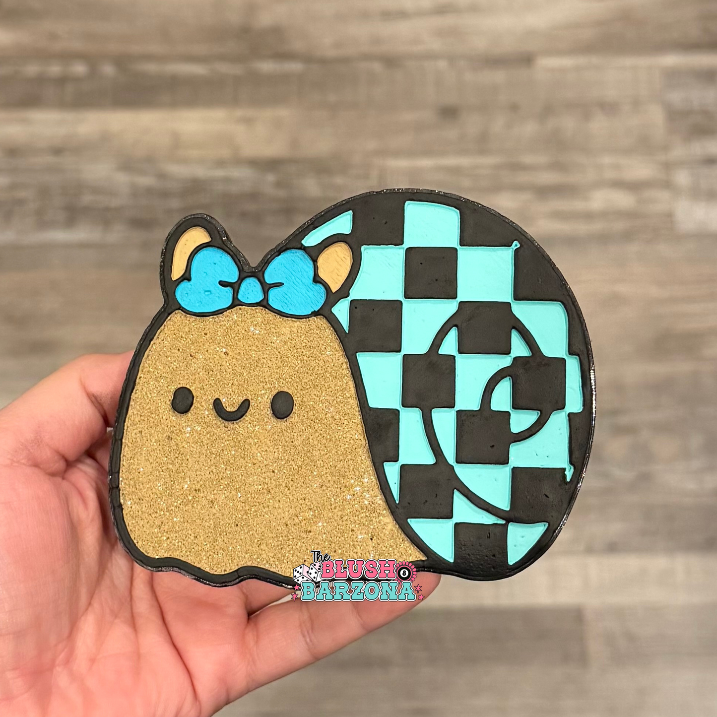 Checkered Snail with Bow